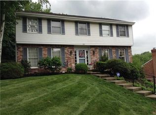 813 Westgate Dr, Pittsburgh, PA 15241