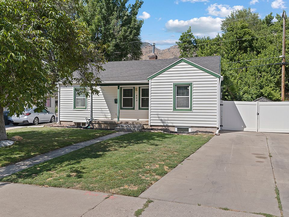 1st image of 802 S Brookside Dr E