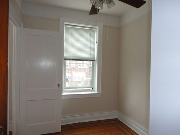 4th image of 4710 30th Ave #A