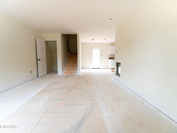 4th image of 5511 Berkley Landing Ln