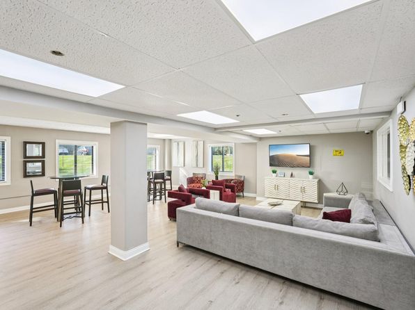 1150 N White River Pkwy #1007