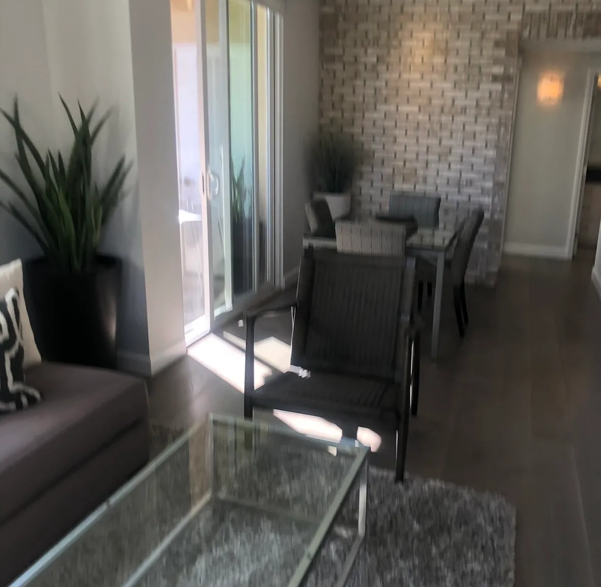 2 bed, 1401 sqft, $4,200 — Photo 3
