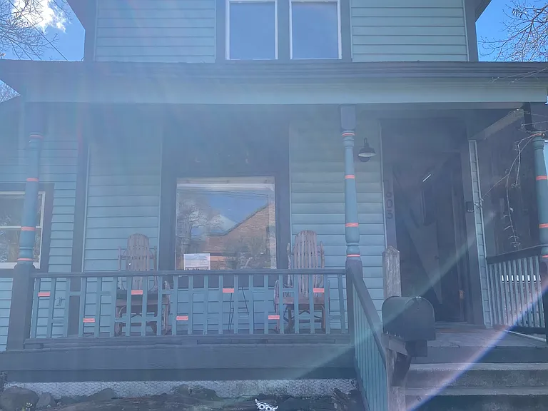1603 W Clarke Ave — Photo 1