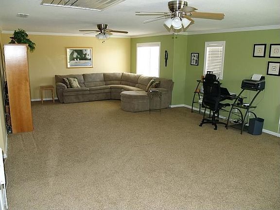 HUGE Bonus Room