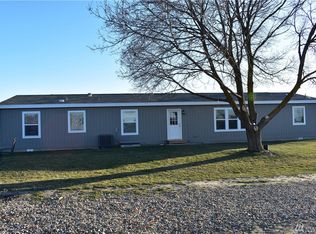 303 Hanks Rd, Grandview, WA 98930