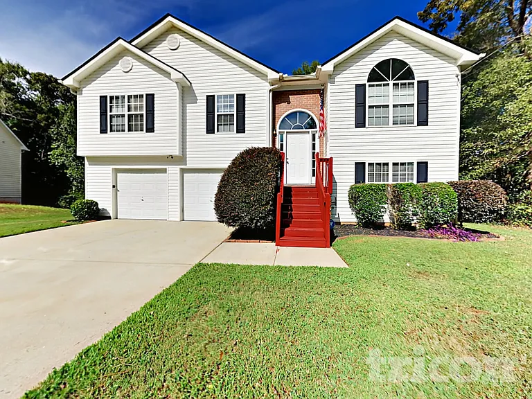 760 Country Lake Ct — Photo 2
