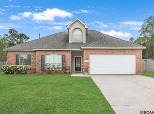 26526 Acadia Ct, Denham Springs, LA 70726