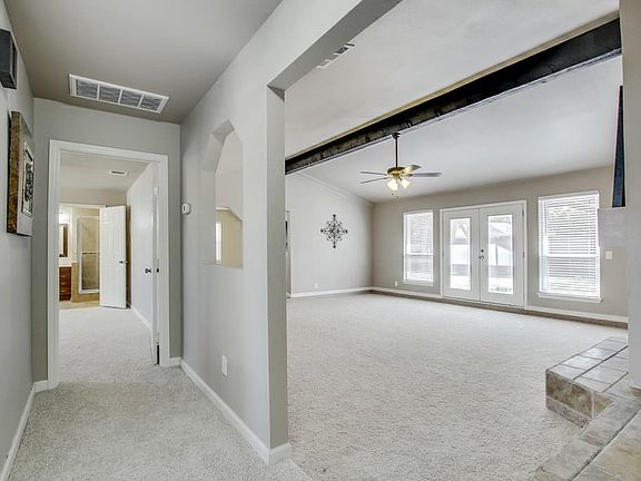 3rd image of 2620 Winfield Dr