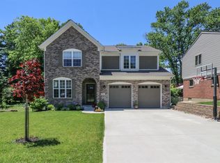 7249 Thomas Dr, Cincinnati, OH 45243