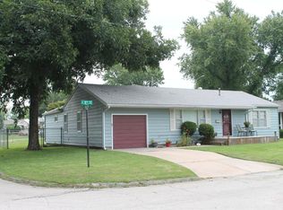 1920 N 8th St, Independence, KS 67301