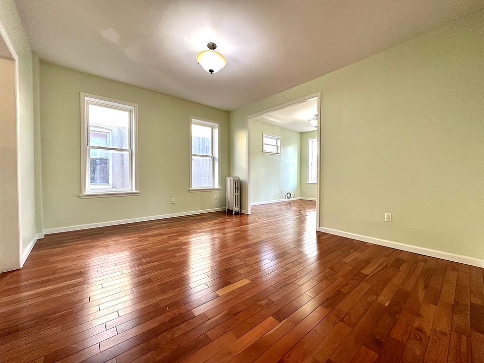 1st image of 96 E 32nd St #1