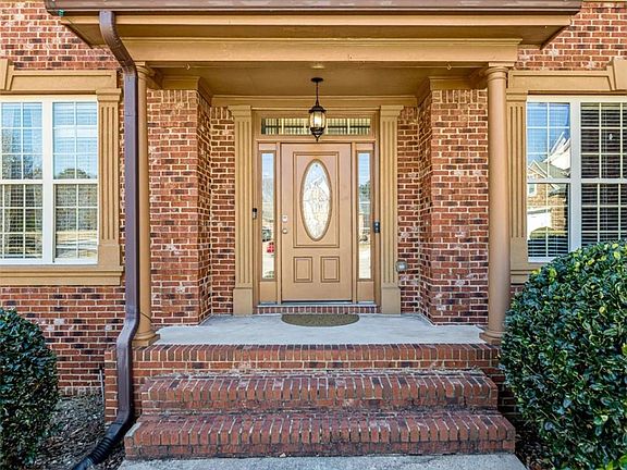 5th image of 10 Logans Run