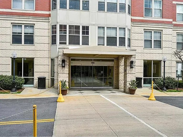 Lobby/Mailroom