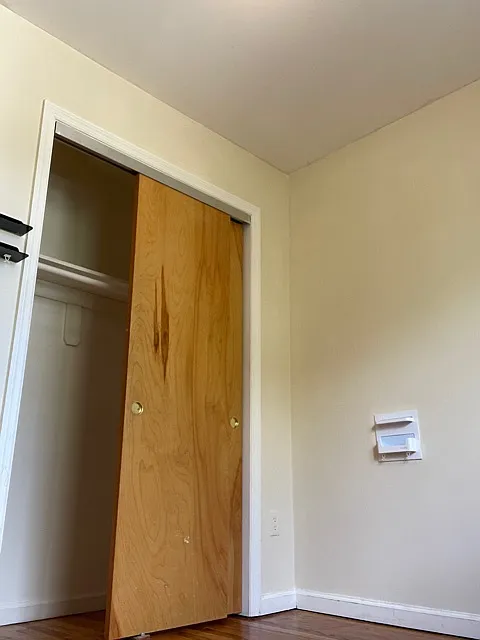 3 bed, 1200 sqft, $3,300 — Photo 4