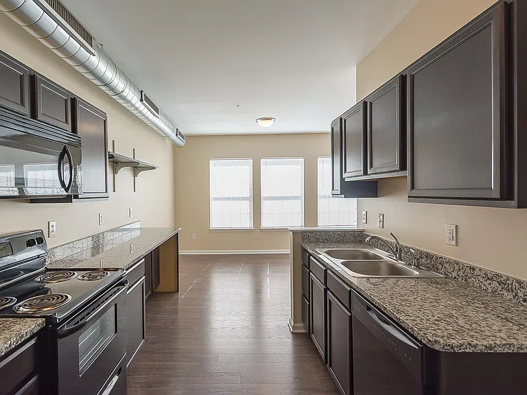 The Gateway Apartments — Photo 24