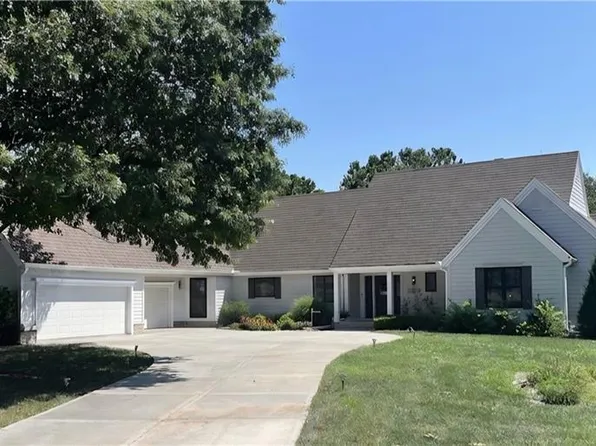 17835 Bluejacket St, Overland Park, KS 66221