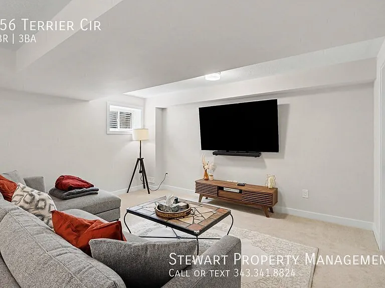 656 Terrier Cir — Photo 19