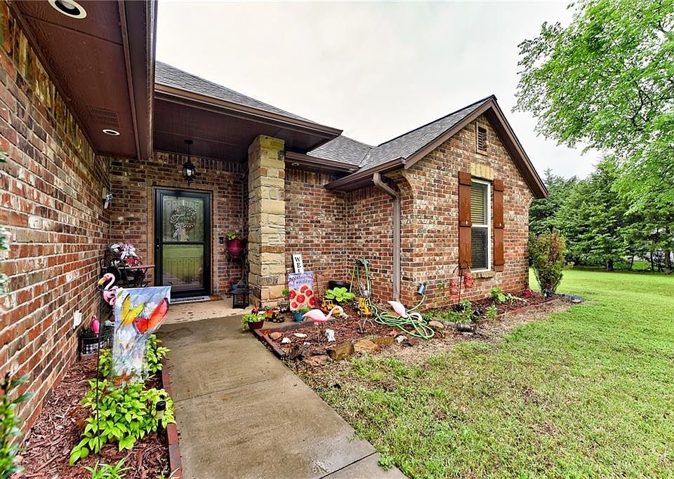 1st image of 900679 S Oak Hill Dr