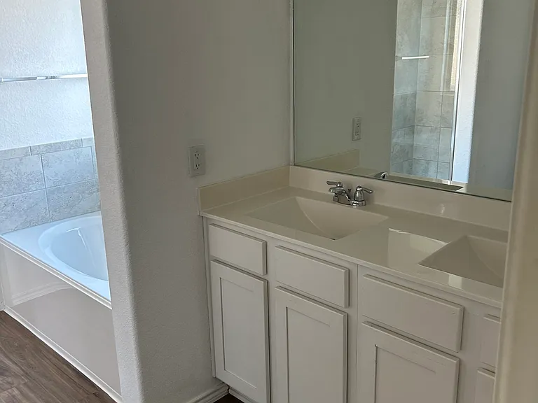 6408 Turin Ln — Photo 9
