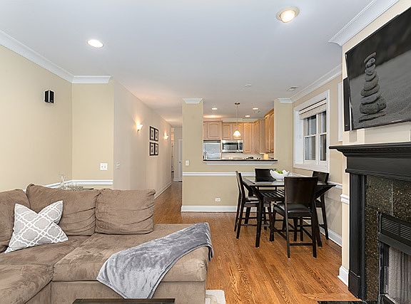 5th image of 516 W Oakdale Ave