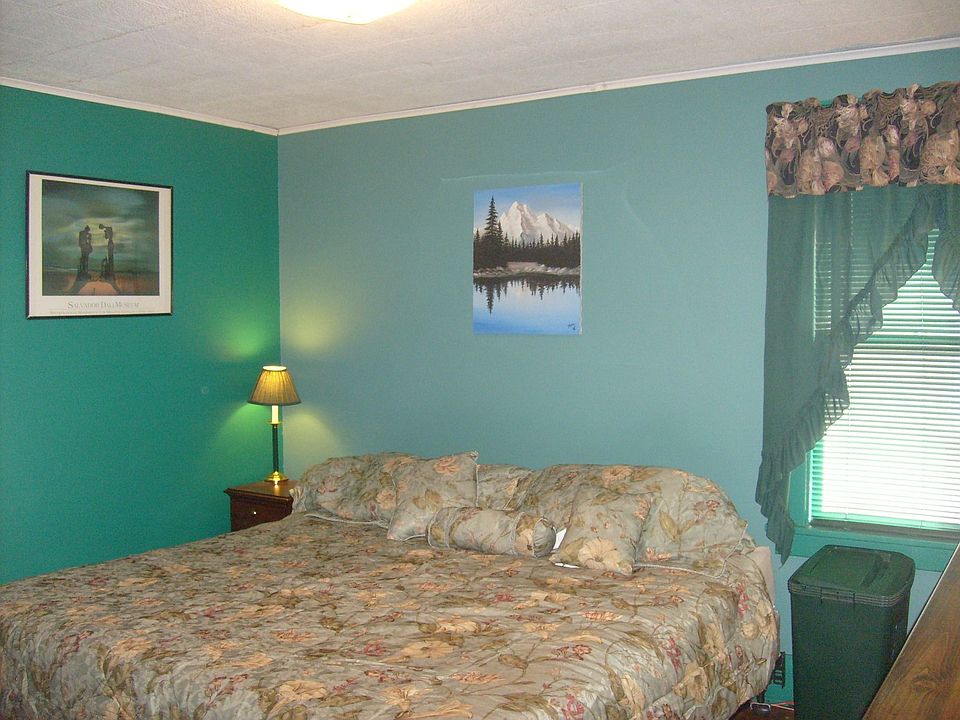 1st Floor Bedroom