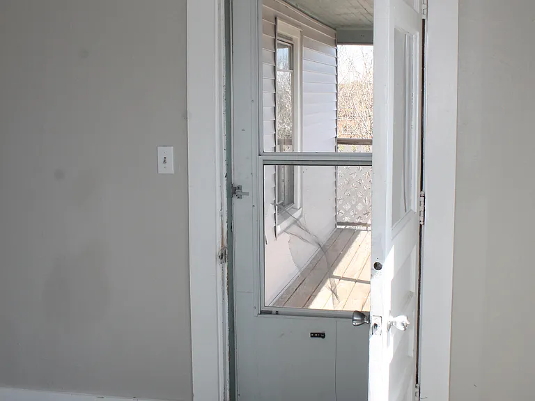 20 Bellevue St #3 — Photo 8