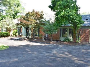 12667 Clayton Rd, Saint Louis, MO 63131