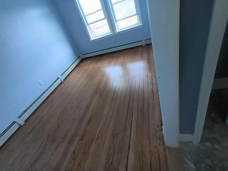 310 Hawkins St #9 — Photo 6