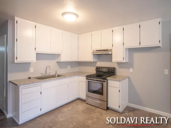 102 Colony Ln, Merced, CA 95340