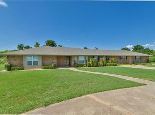 1137 S Sara Rd, Blanchard, OK 73010