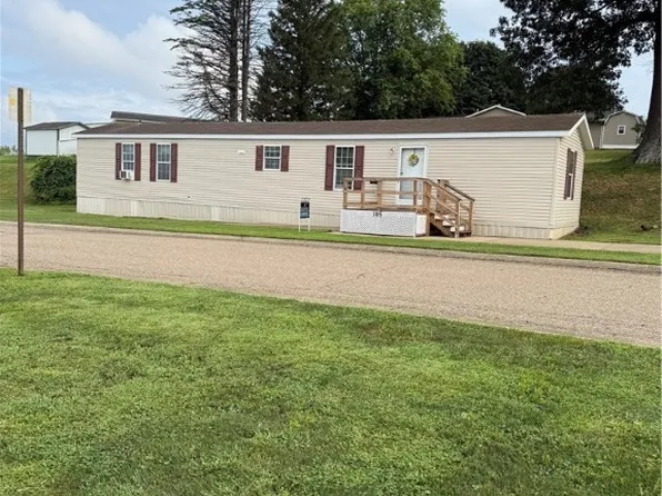 105 Rains Cir, South Zanesville, OH 43701