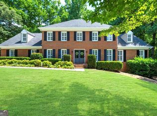 2815 Laurel Green Ct, Roswell, GA 30076
