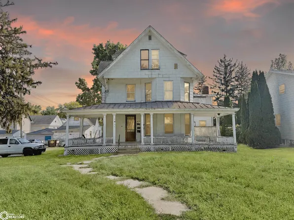 1613 Dill St, Burlington, IA 52601