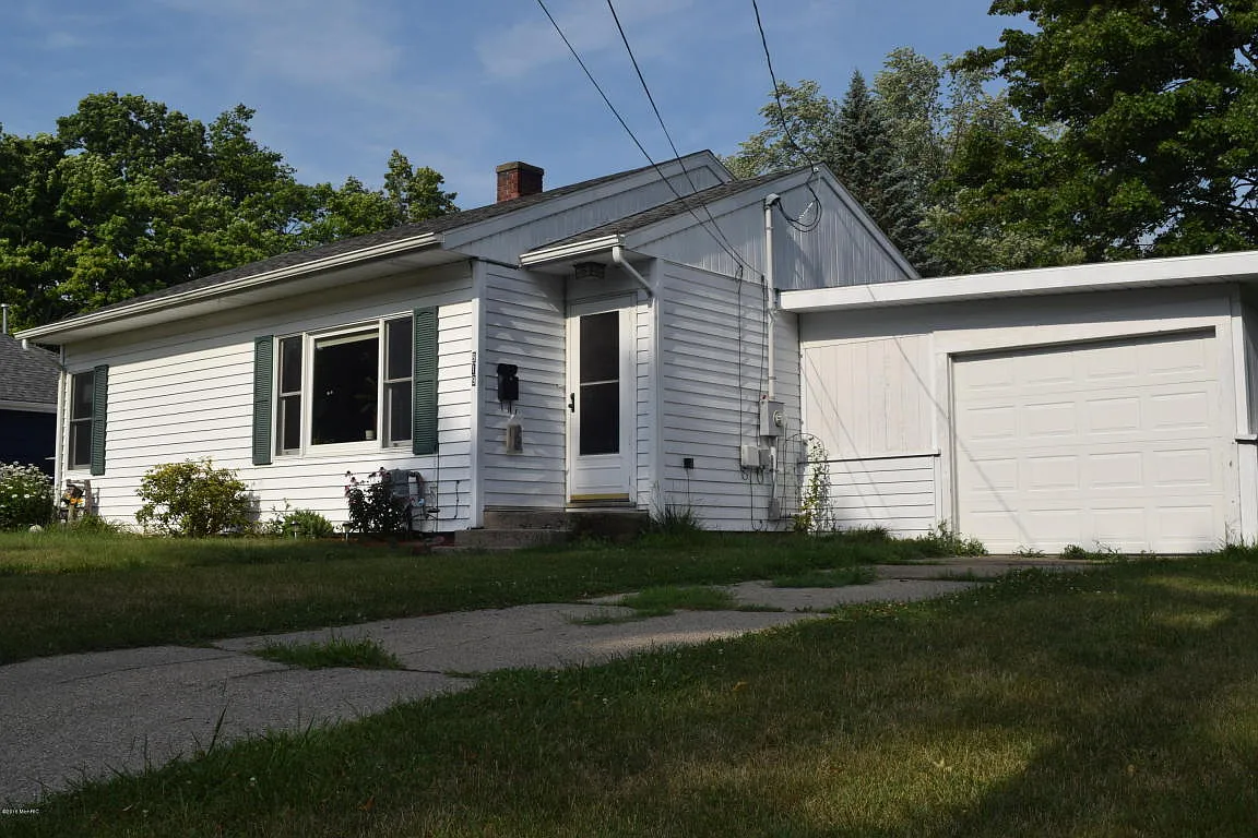 919 N Boltwood St photo 1