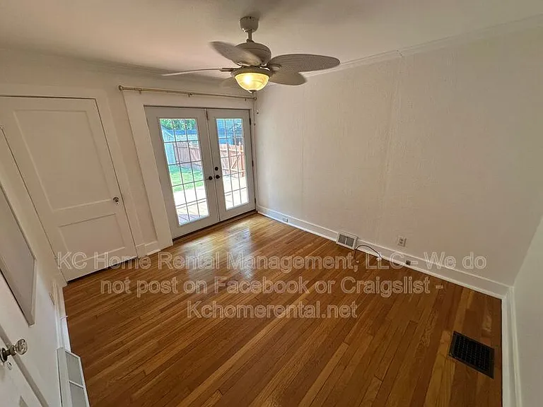 7208 Jefferson St — Photo 29