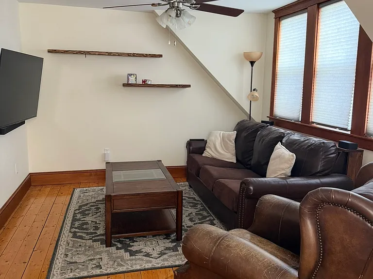546 Broadway #1 — Photo 16