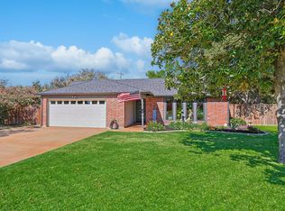 1028 Hummingbird Trl, Grapevine, TX 76051