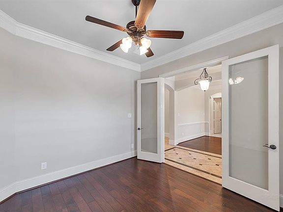 5th image of 4611 Wentworth Dr
