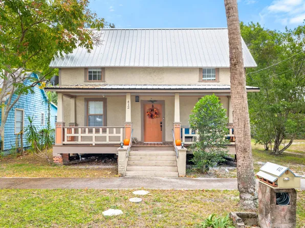 412 N 6th St, Palatka, FL 32177