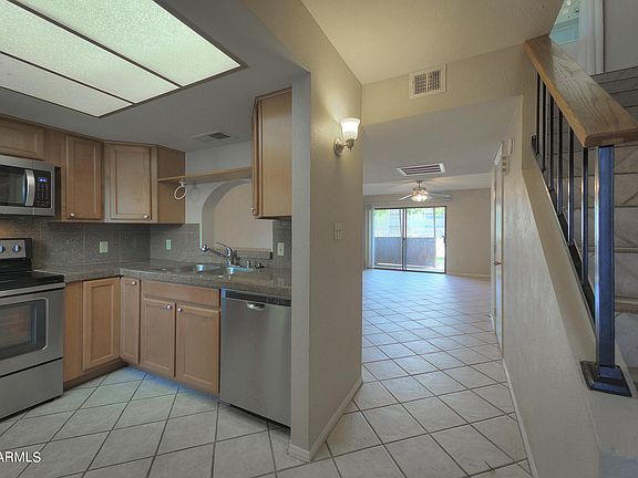 3rd image of 1327 S McKemy St