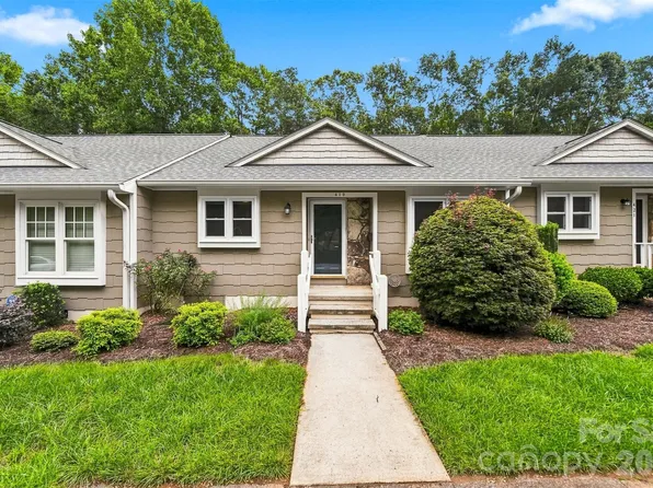 419 19th Avenue Ct NE, Hickory, NC 28601