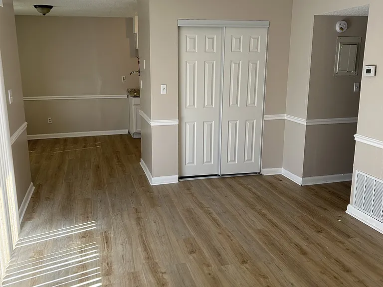 3813 Triana Blvd SW #201-E — Photo 17