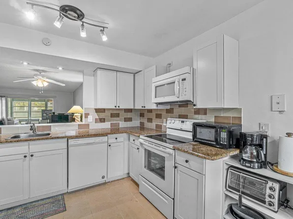 14797 Cumberland Drive #1040, Delray Beach, FL 33446