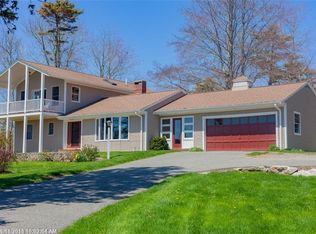 27 Factory Cove Rd, Boothbay Harbor, ME 04538