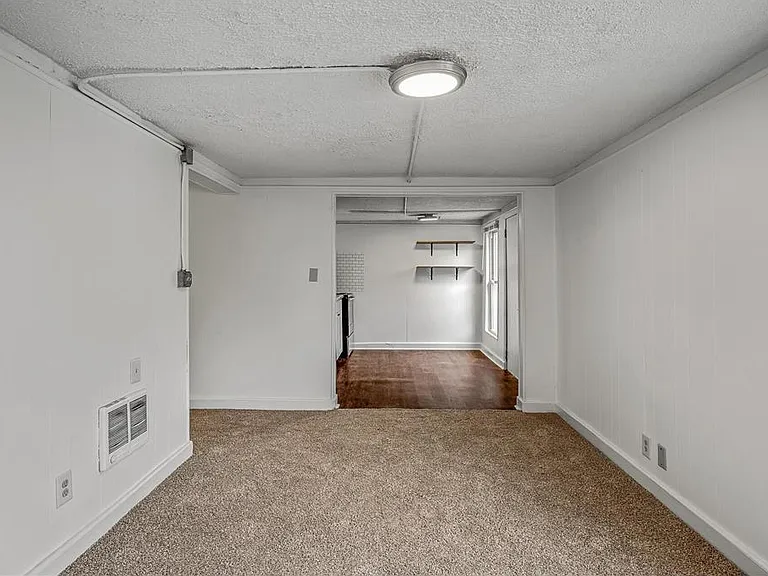 778 Winslow Ave #3 — Photo 6