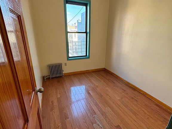 5th image of 299 Broome St APT 15