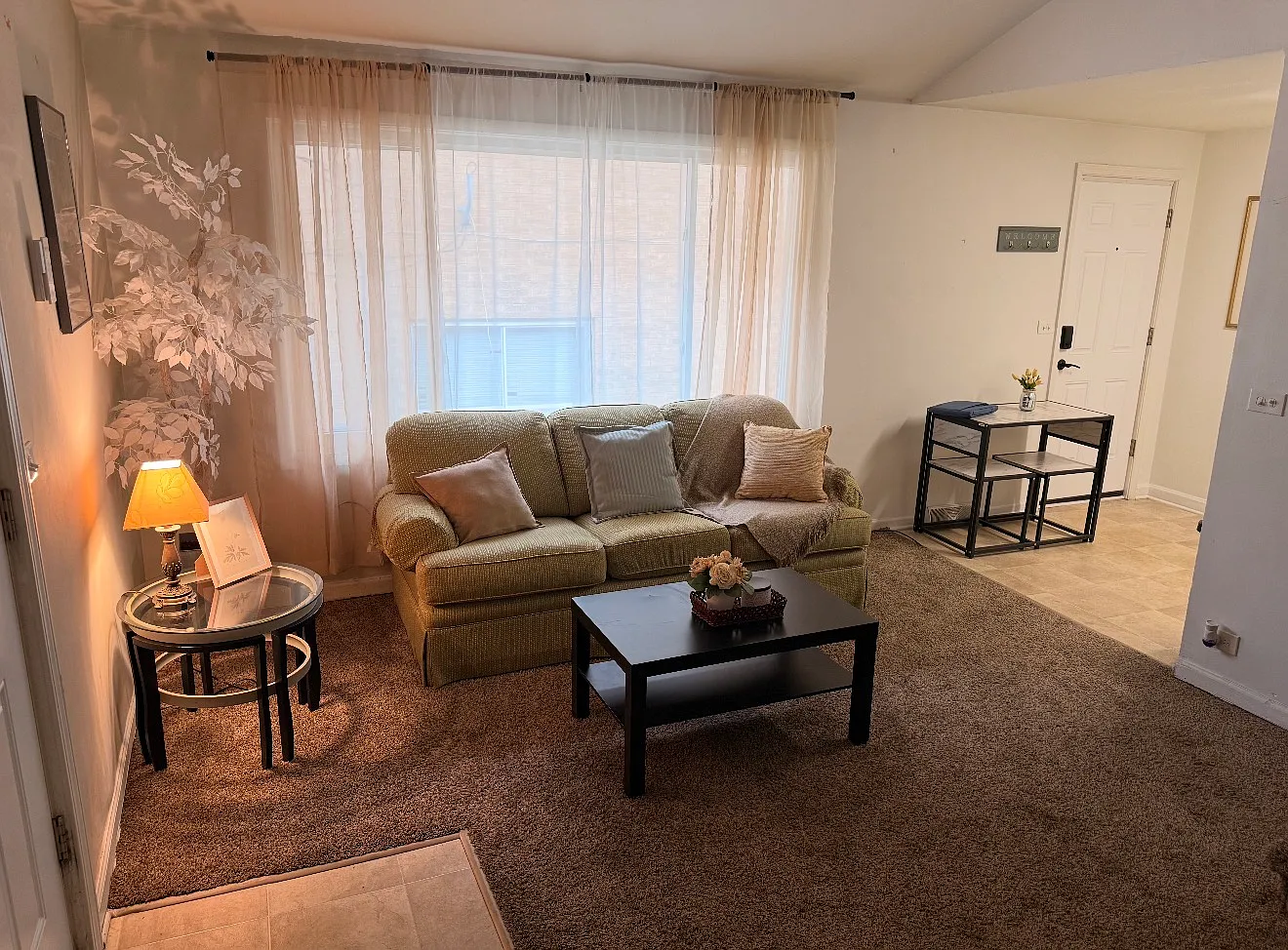 2 bed, 1000 sqft, $1,550 — Photo 4