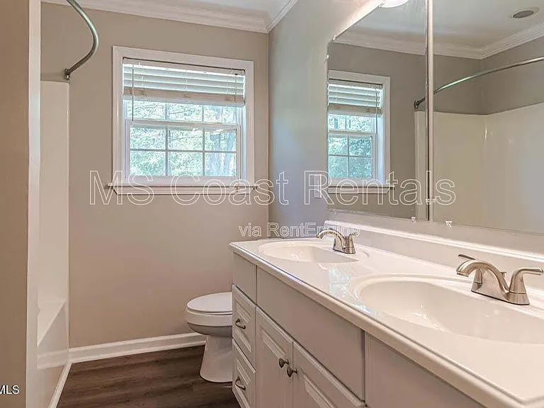 6823 Mescalero Dr — Photo 15