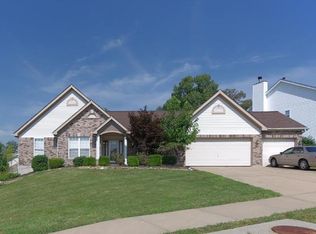 757 Grand View Ridge Ct, Eureka, MO 63025