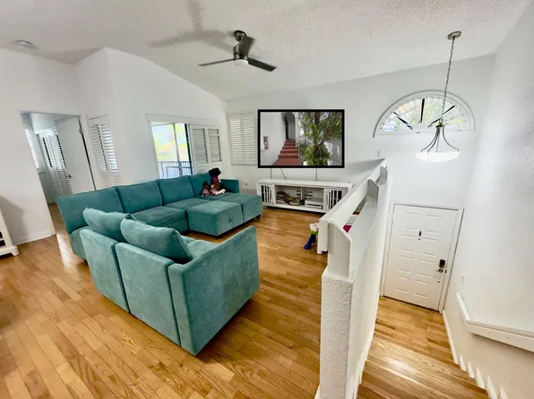 12078 NW 11th Street #12078, Pembroke Pines, FL 33026